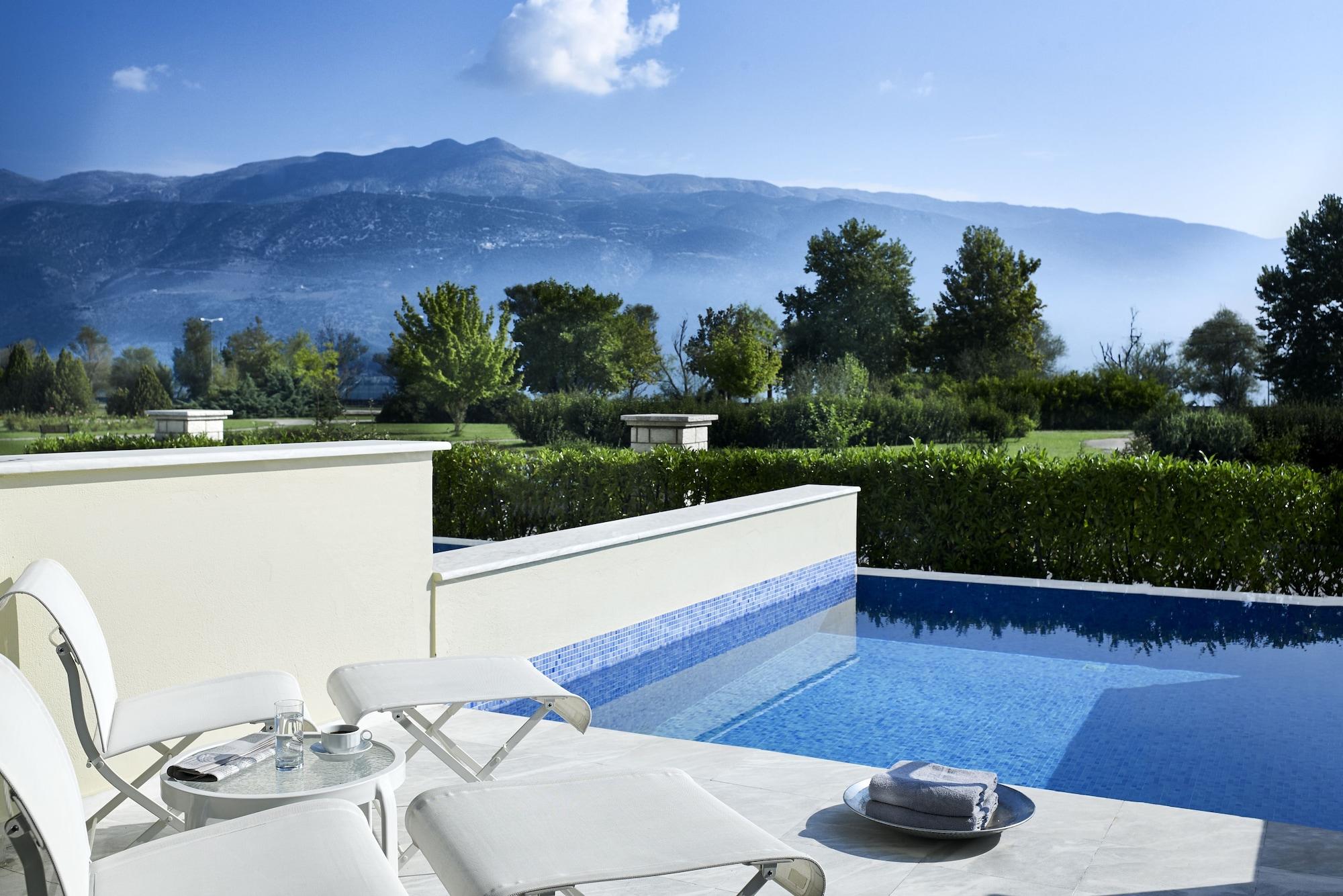 Hotel Du Lac Congress Center & Spa อิโออันนินา ภายนอก รูปภาพ The view from the hotel
