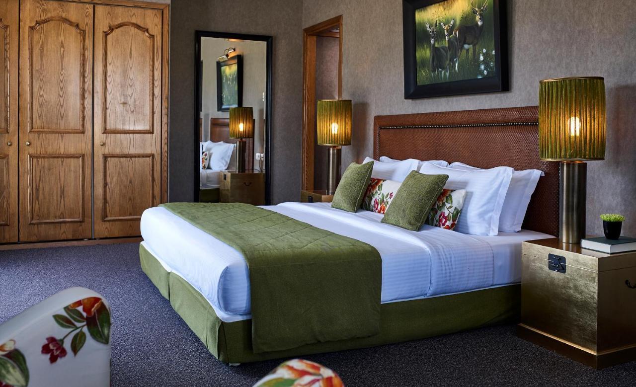 Hotel Du Lac Congress Center & Spa อิโออันนินา ภายนอก รูปภาพ