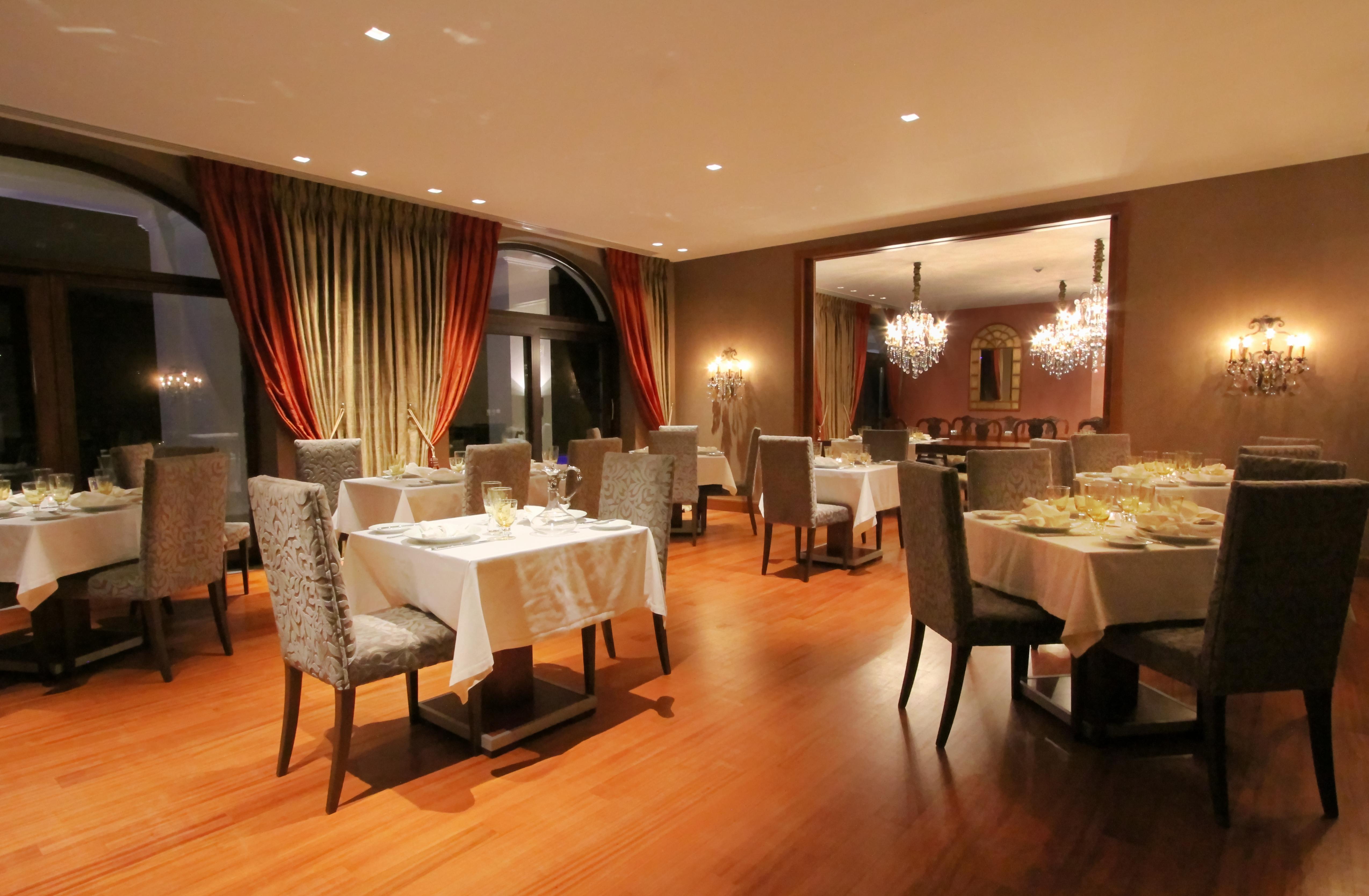 Hotel Du Lac Congress Center & Spa อิโออันนินา ภายนอก รูปภาพ Restaurant
