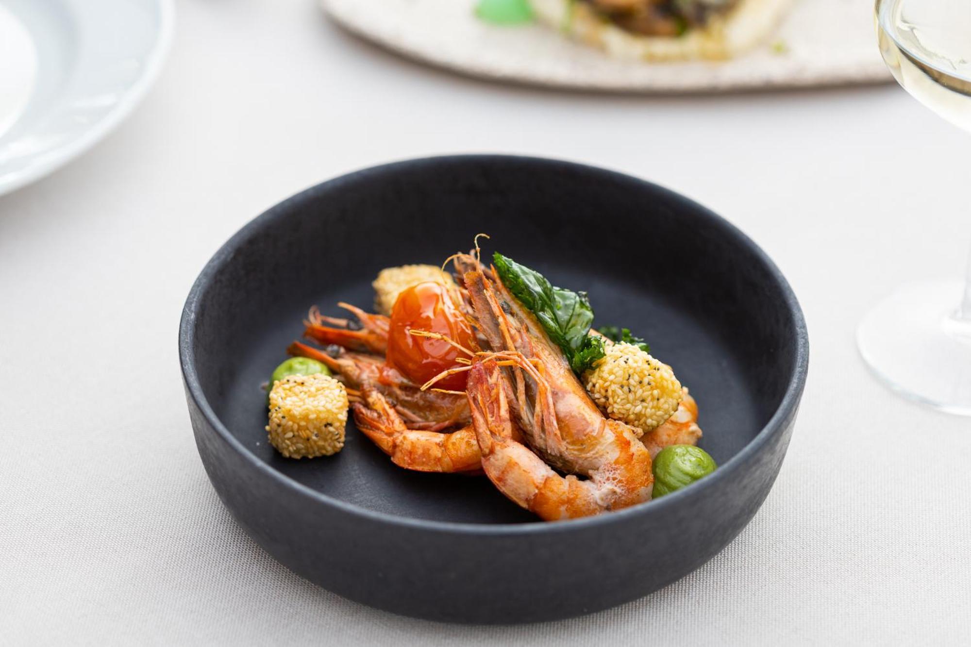 Hotel Du Lac Congress Center & Spa อิโออันนินา ภายนอก รูปภาพ A prawn dish at the restaurant